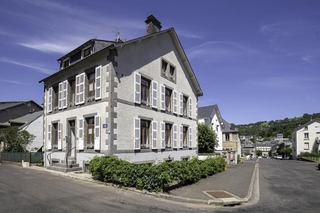L'Ekrin Des Bains Apartment La Bourboule Bagian luar foto